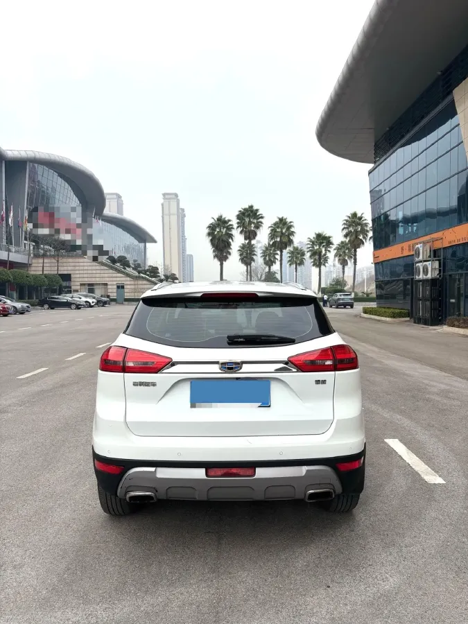 2017 Bestune X80 2.0L 147HP L4 6AT,autocango,china used car exporter,china ev exporter,chinese used car exporter,chinese used ev exporter