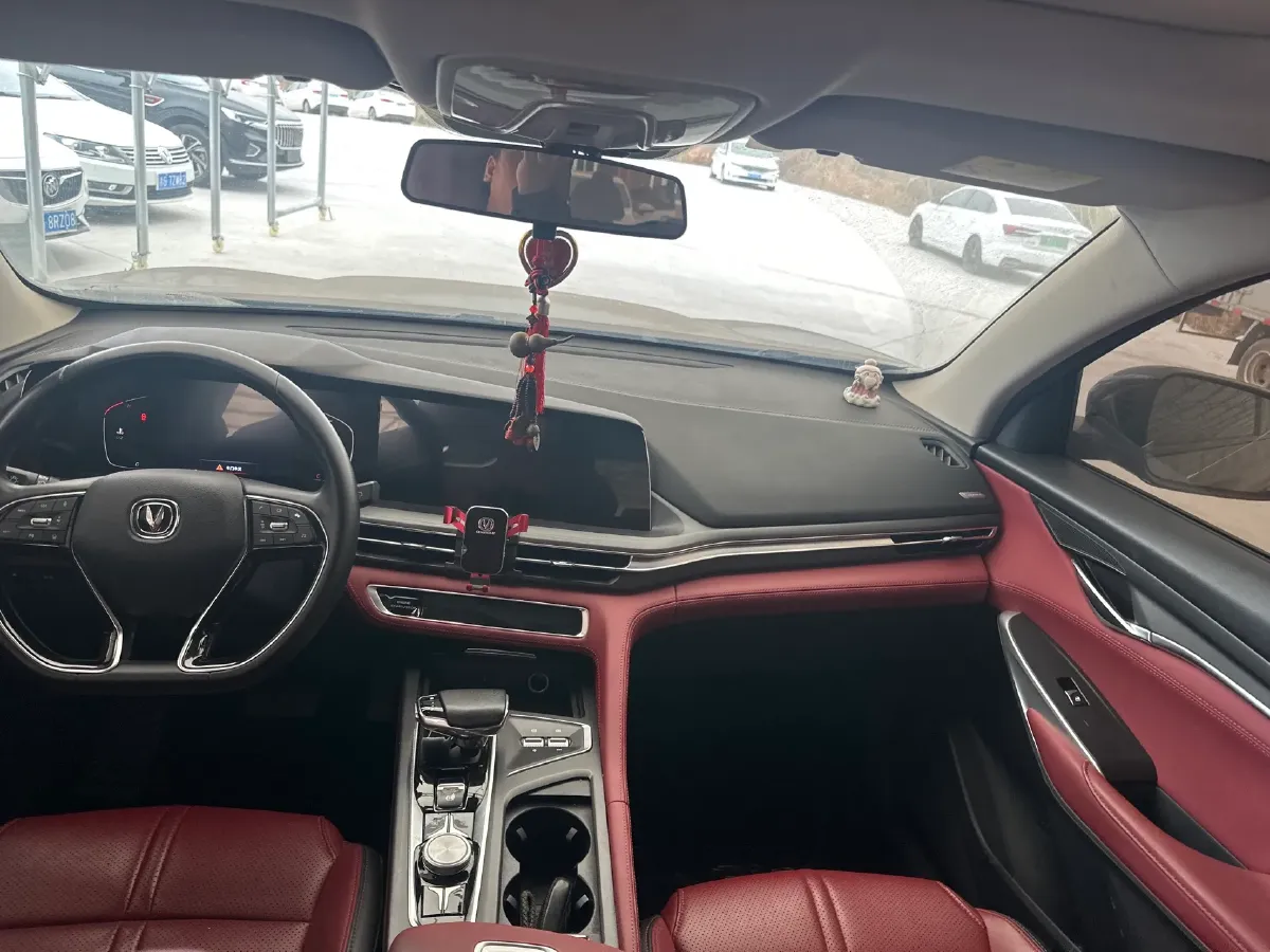 2020 ChangAn CS75 Plus 2.0T 233HP L4 8AT,autocango,china used car exporter,china ev exporter,chinese used car exporter,chinese used ev exporter