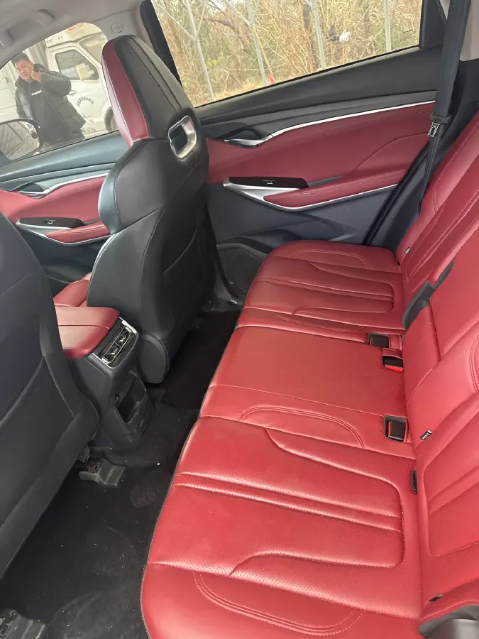 2020 ChangAn CS75 Plus 2.0T 233HP L4 8AT,autocango,china used car exporter,china ev exporter,chinese used car exporter,chinese used ev exporter