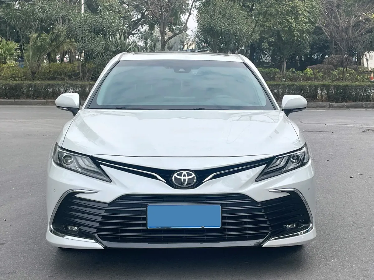 2023 Toyota Camry 2.0L 177HP L4 CVT,autocango,china used car exporter,china ev exporter,chinese used car exporter,chinese used ev exporter