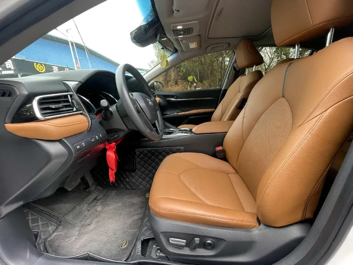 2023 Toyota Camry 2.0L 177HP L4 CVT,autocango,china used car exporter,china ev exporter,chinese used car exporter,chinese used ev exporter