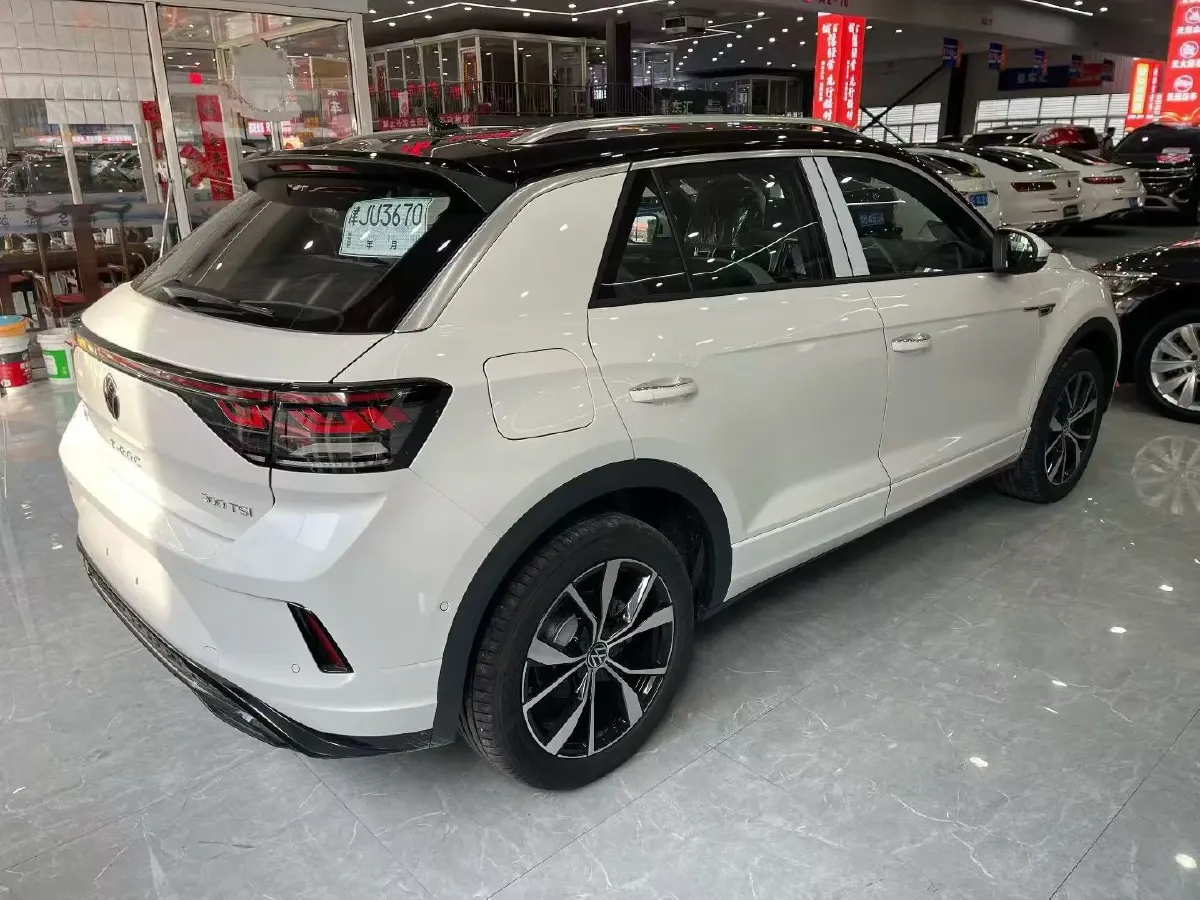 2025 Volkswagen T-Roc 1.5T 160HP L4 7DCT,autocango,china used car exporter,china ev exporter,chinese used car exporter,chinese used ev exporter