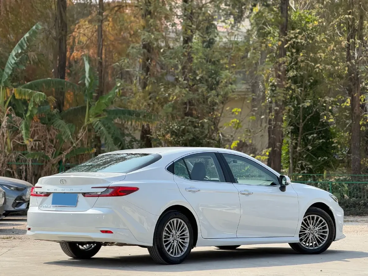 2026 Toyota Camry 2.0L 173HP L4 CVT,autocango,china used car exporter,china ev exporter,chinese used car exporter,chinese used ev exporter