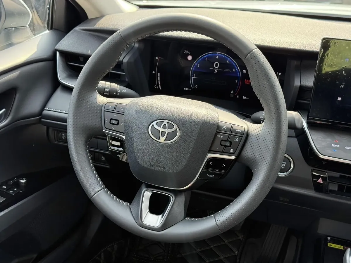2026 Toyota Camry 2.0L 173HP L4 CVT,autocango,china used car exporter,china ev exporter,chinese used car exporter,chinese used ev exporter