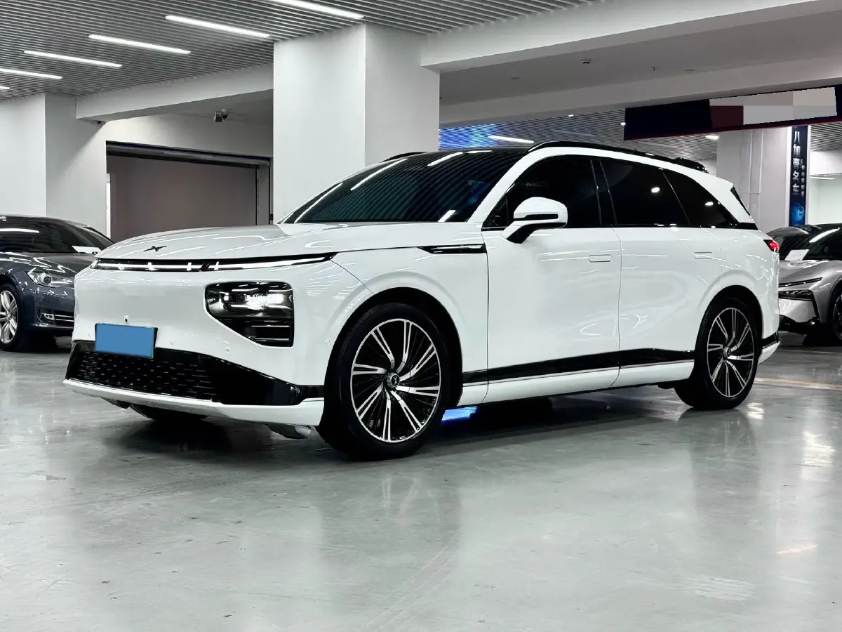 2022 Xpeng G9 BEV 98KWH