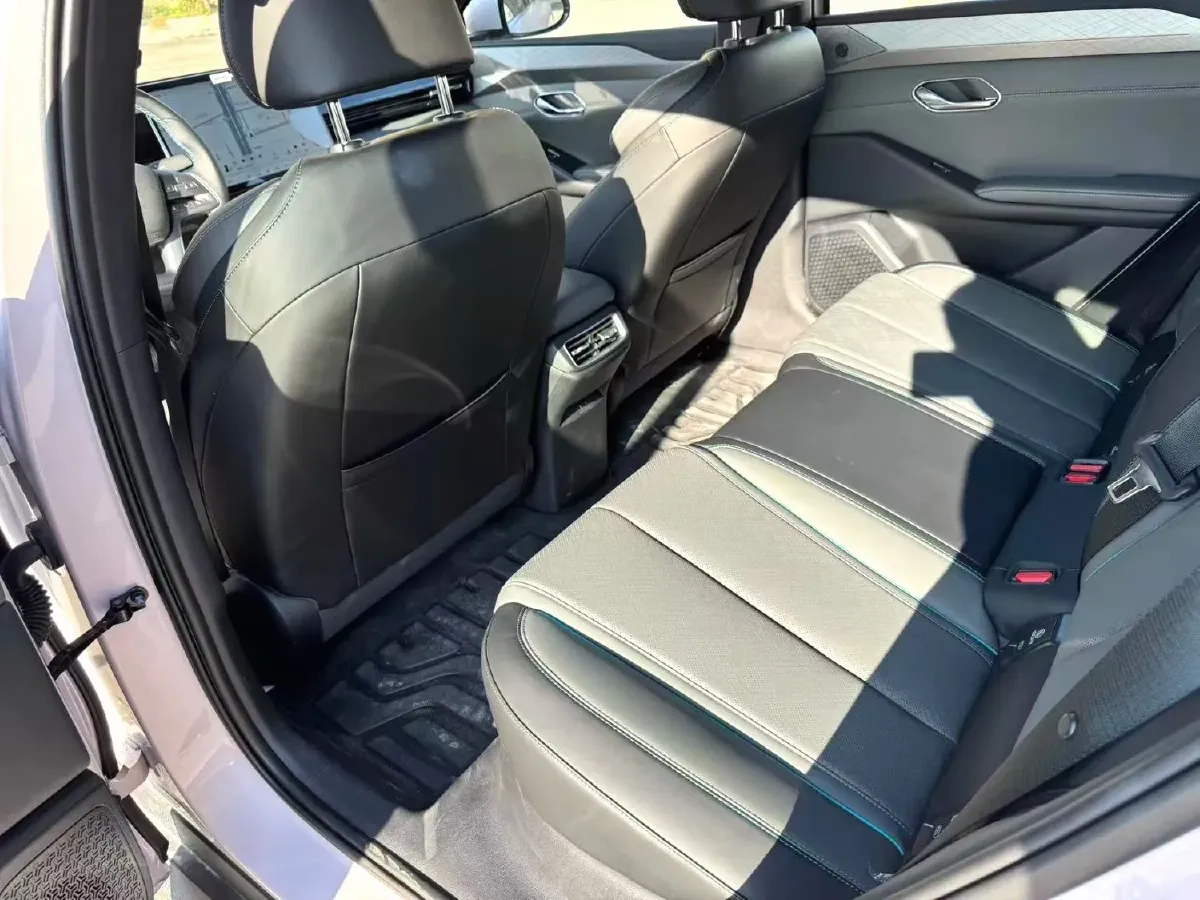 2025 BYD QinL BEV,autocango,china used car exporter,china ev exporter,chinese used car exporter,chinese used ev exporter