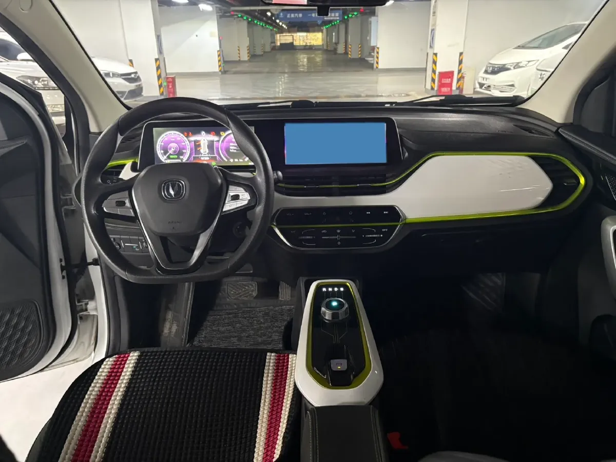 2020 ChangAn BenBen E-Star BEV 32.2KWH,autocango,china used car exporter,china ev exporter,chinese used car exporter,chinese used ev exporter