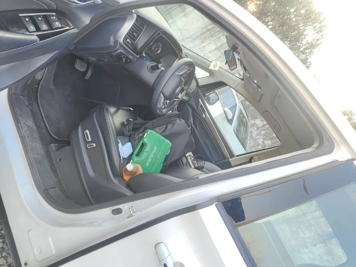 2023 GAC Trumpchi M8 2.0T 252HP L4 8AT,autocango,china used car exporter,china ev exporter,chinese used car exporter,chinese used ev exporter