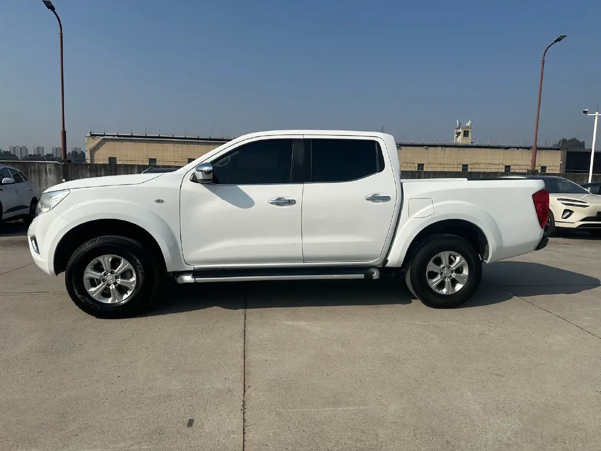 2021 Nissan Navara 2.5L 193HP L4 6MT,autocango,china used car exporter,china ev exporter,chinese used car exporter,chinese used ev exporter