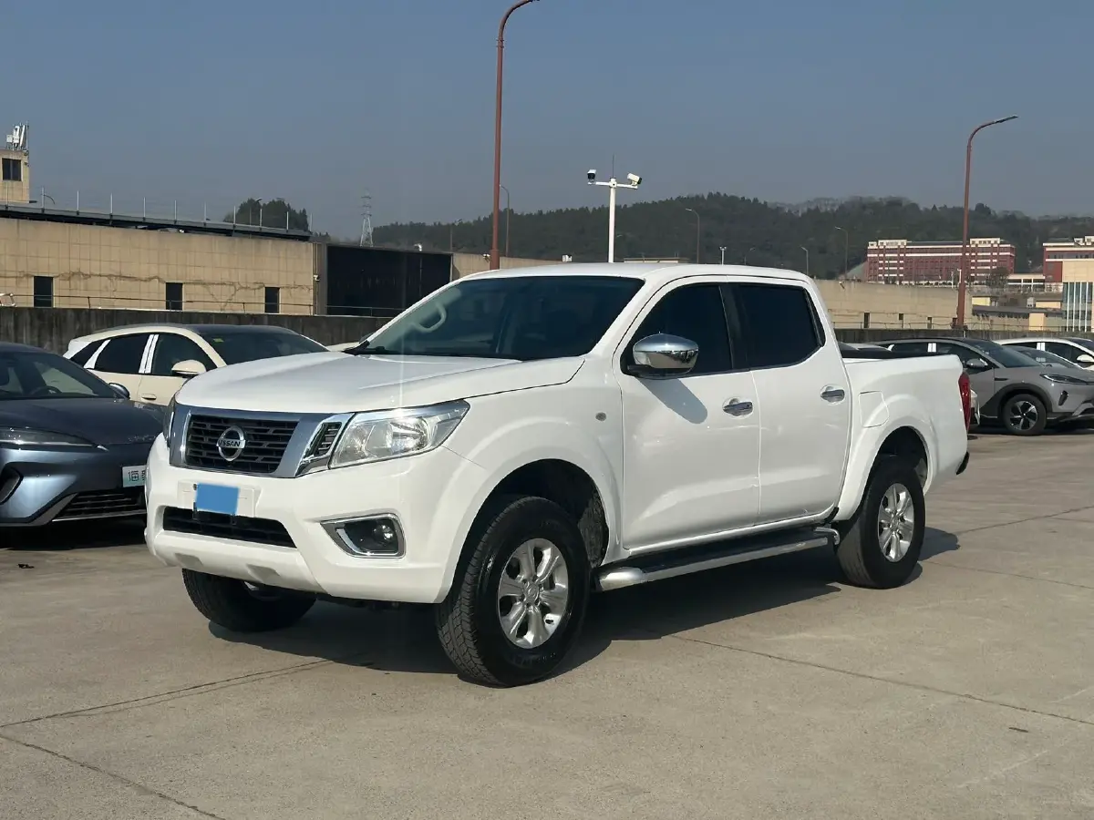 2021 Nissan Navara 2.5L 193HP L4 6MT