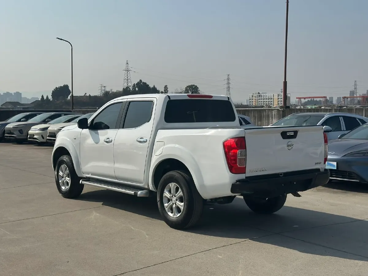 2021 Nissan Navara 2.5L 193HP L4 6MT,autocango,china used car exporter,china ev exporter,chinese used car exporter,chinese used ev exporter