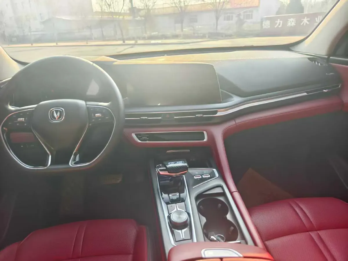 2020 ChangAn CS75 Plus 2.0T 233HP L4 8AT,autocango,china used car exporter,china ev exporter,chinese used car exporter,chinese used ev exporter