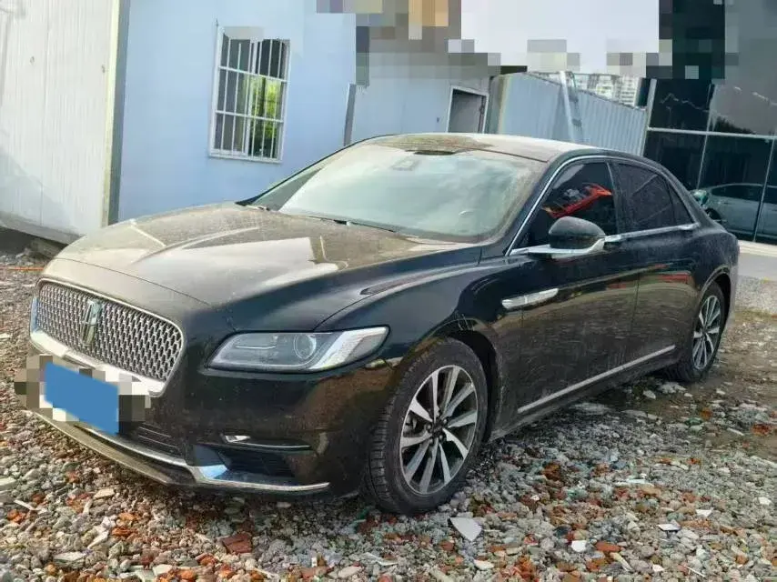 2018 Lincoln Continental 2.0T 261HP L4 6AT