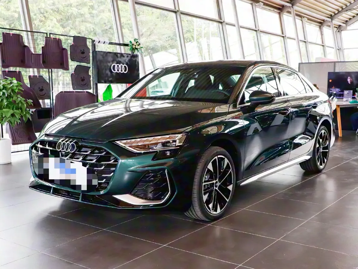 2025 Audi A3 1.5T 160HP L4 7DCT,autocango,china used car exporter,china ev exporter,chinese used car exporter,chinese used ev exporter