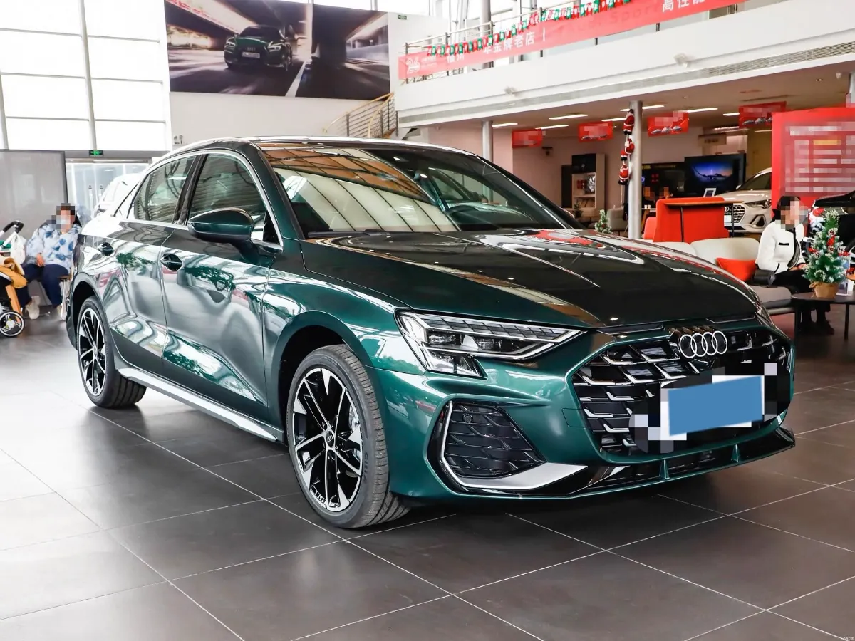 2025 Audi A3 1.5T 160HP L4 7DCT,autocango,china used car exporter,china ev exporter,chinese used car exporter,chinese used ev exporter