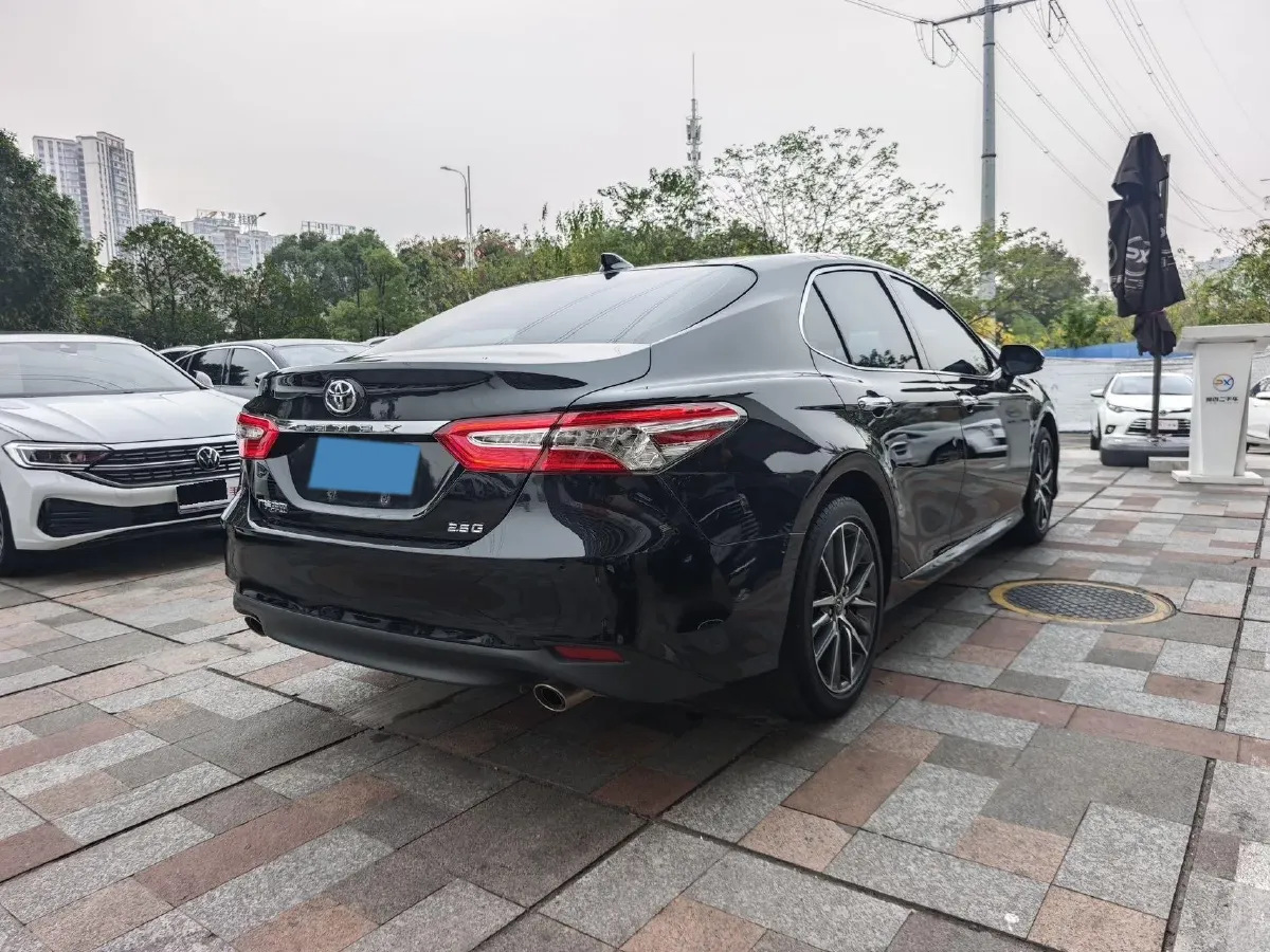 2021 Toyota Camry 2.5L 209HP L4 8AT,autocango,china used car exporter,china ev exporter,chinese used car exporter,chinese used ev exporter