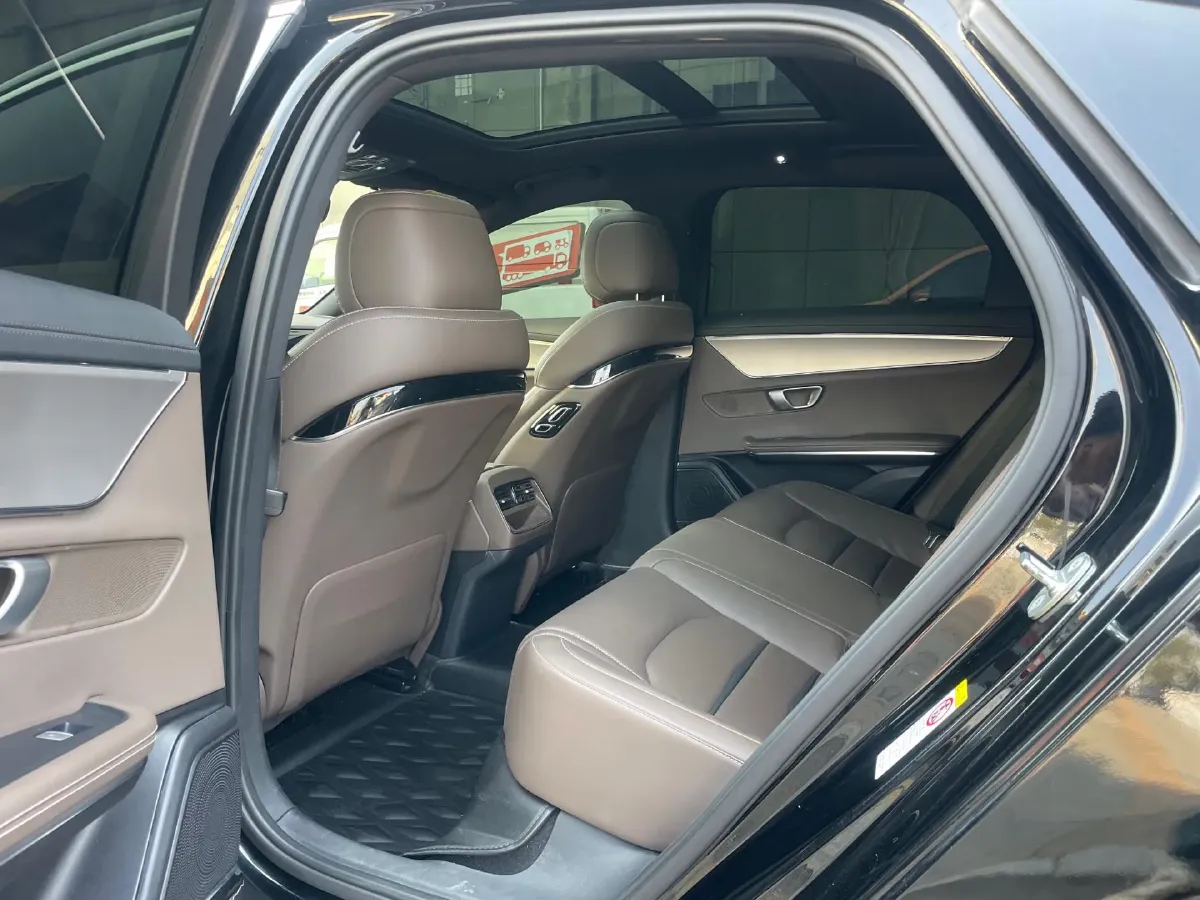 2020 Honda Breeze 2.0L 146HP L4 E-CVT Hybrid,autocango,china used car exporter,china ev exporter,chinese used car exporter,chinese used ev exporter