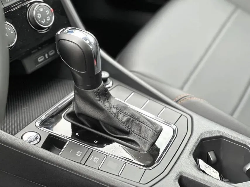 2025 Volkswagen Bora 1.2T 116HP L4 7DCT,autocango,china used car exporter,china ev exporter,chinese used car exporter,chinese used ev exporter