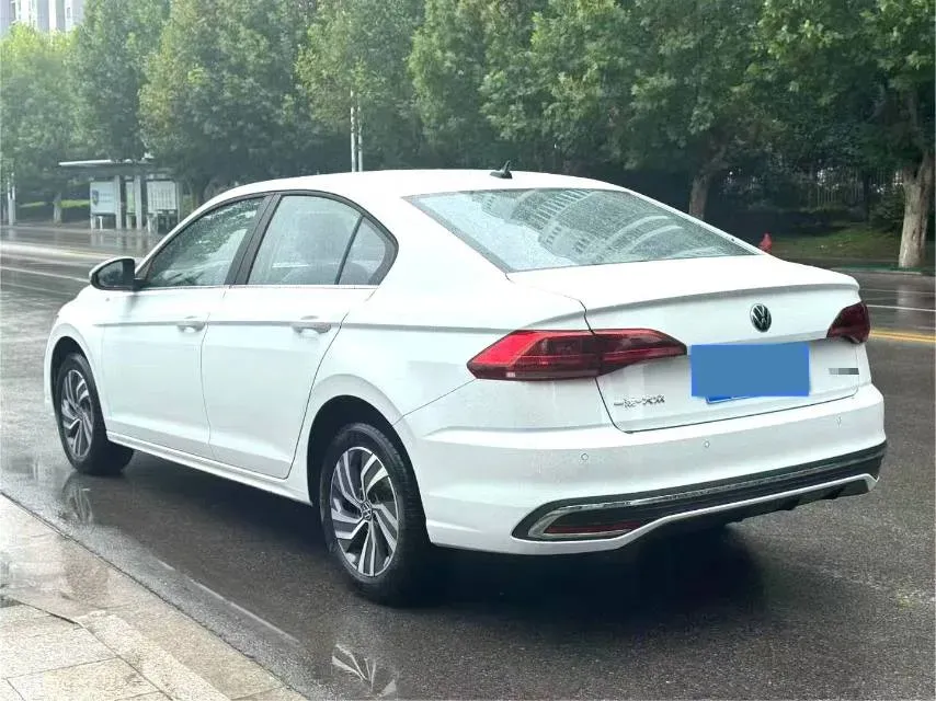 2025 Volkswagen Bora 1.2T 116HP L4 7DCT,autocango,china used car exporter,china ev exporter,chinese used car exporter,chinese used ev exporter