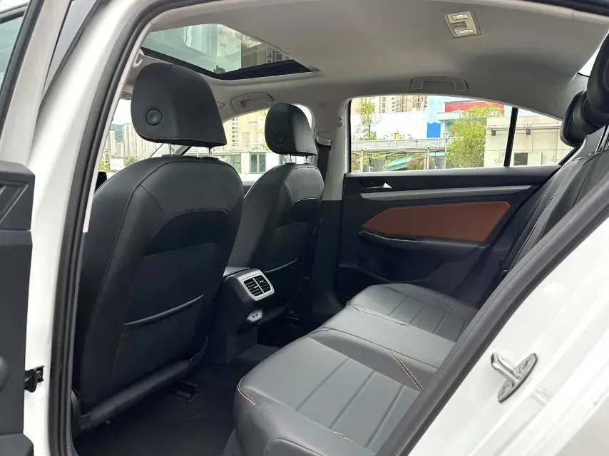 2025 Volkswagen Bora 1.2T 116HP L4 7DCT,autocango,china used car exporter,china ev exporter,chinese used car exporter,chinese used ev exporter