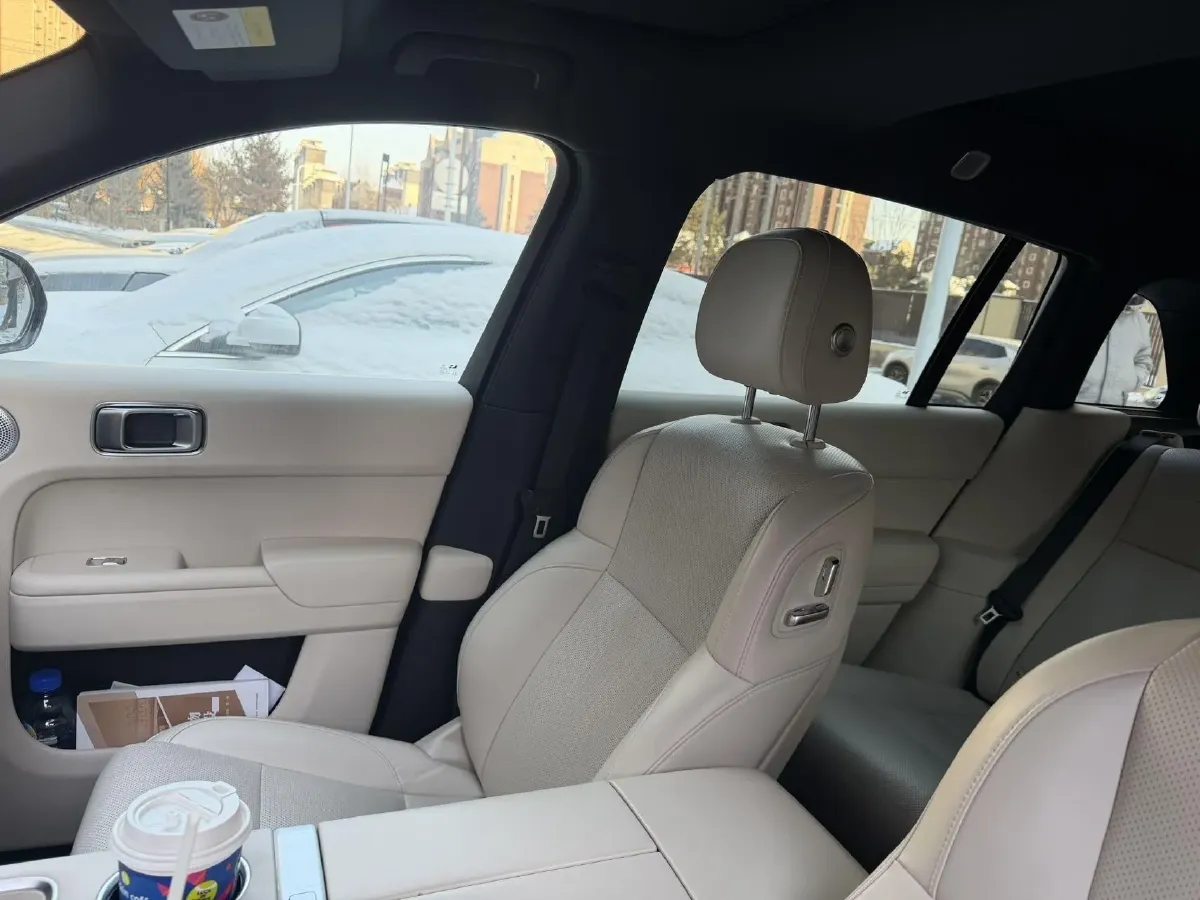 2024 Li L7 Range Extended 154HP REEV 42.8KWH,autocango,china used car exporter,china ev exporter,chinese used car exporter,chinese used ev exporter