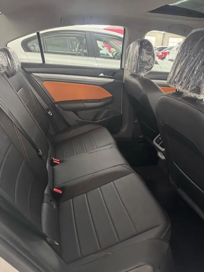 2025 Volkswagen Bora 1.2T 116HP L4 7DCT,autocango,china used car exporter,china ev exporter,chinese used car exporter,chinese used ev exporter