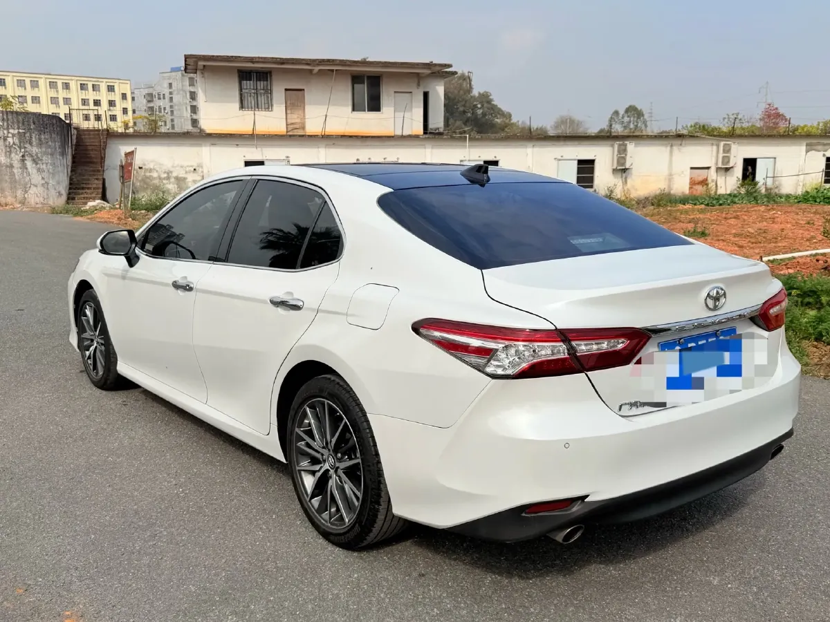 2021 Toyota Camry 2.5L 209HP L4 8AT,autocango,china used car exporter,china ev exporter,chinese used car exporter,chinese used ev exporter