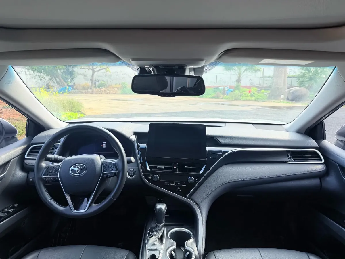 2021 Toyota Camry 2.5L 209HP L4 8AT,autocango,china used car exporter,china ev exporter,chinese used car exporter,chinese used ev exporter