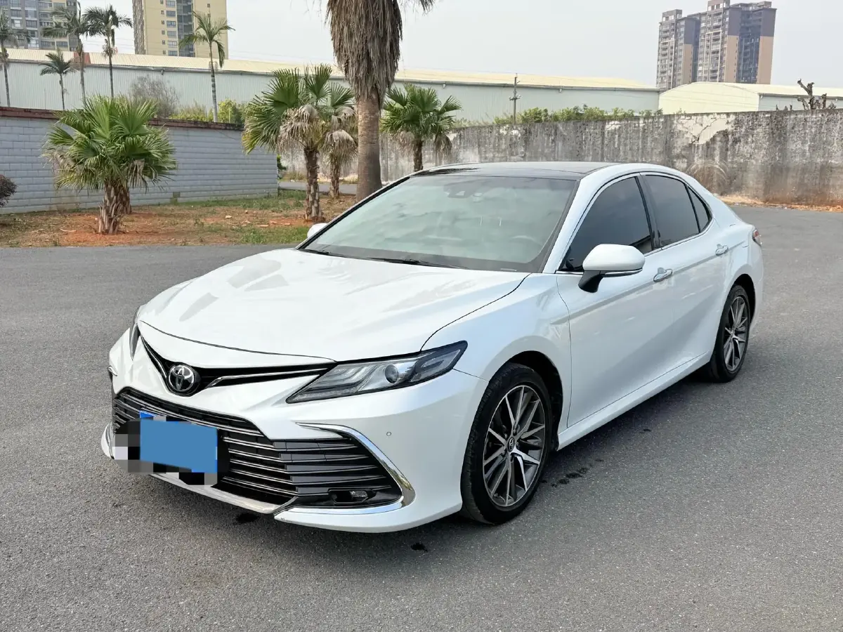 2021 Toyota Camry 2.5L 209HP L4 8AT