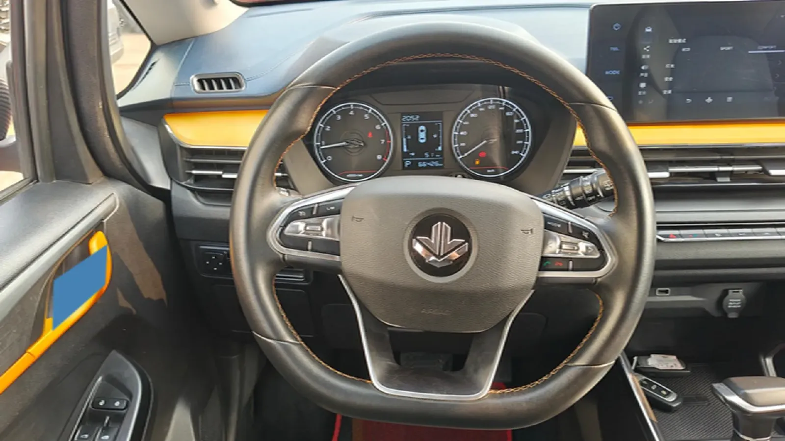 2022 Livan X3 PRO 1.5L 113HP L4 CVT,autocango,china used car exporter,china ev exporter,chinese used car exporter,chinese used ev exporter