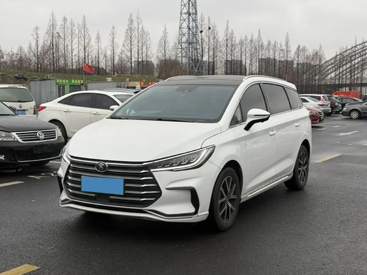2022 Roewe RX5 MAX 2.0T 231HP L4 8AT