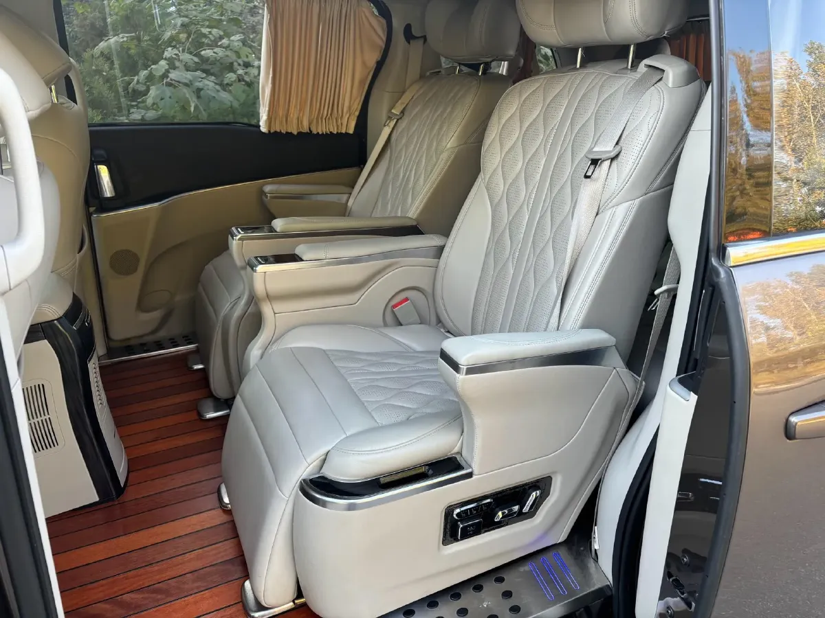 2021 Buick GL8 2.0T 237HP L4 9AT,autocango,china used car exporter,china ev exporter,chinese used car exporter,chinese used ev exporter