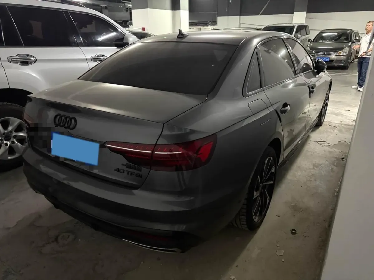 2023 Audi A4L 2.0T 190HP L4 7DCT,autocango,china used car exporter,china ev exporter,chinese used car exporter,chinese used ev exporter