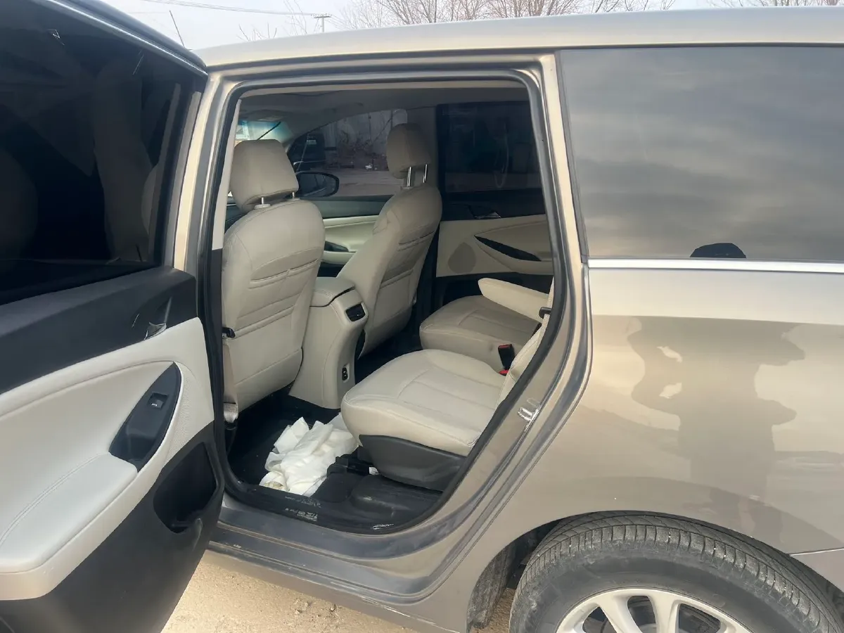 2019 Buick GL6 1.3T 163HP L3 6AT,autocango,china used car exporter,china ev exporter,chinese used car exporter,chinese used ev exporter