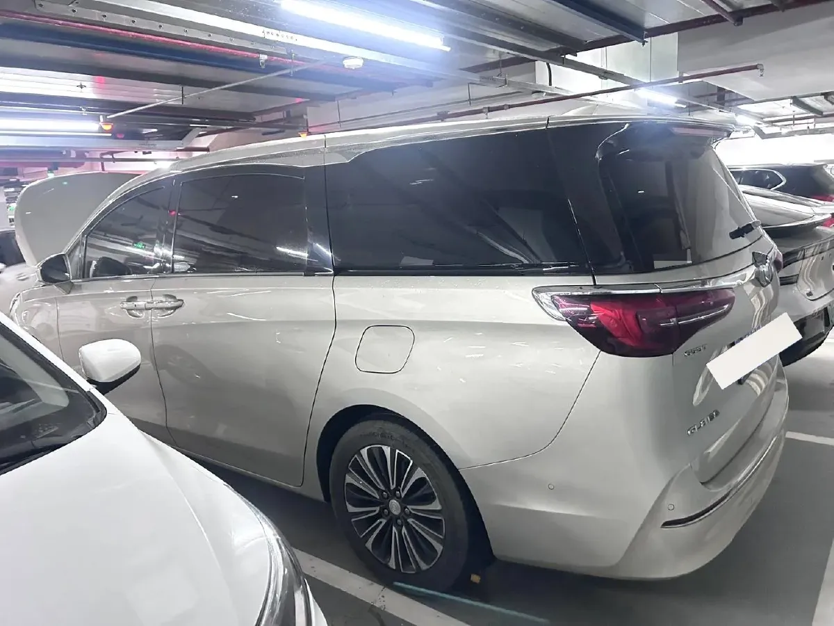 2021 Buick GL8 2.0T 237HP L4 9AT,autocango,china used car exporter,china ev exporter,chinese used car exporter,chinese used ev exporter