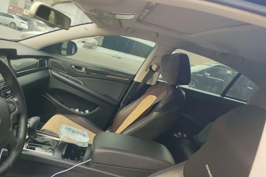 2019 HongQi E-HS3 BEV 52.5KWH,autocango,china used car exporter,china ev exporter,chinese used car exporter,chinese used ev exporter