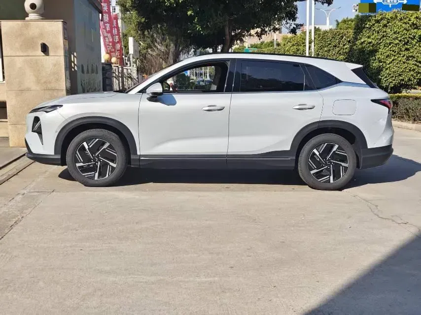 2024 WuLing XingGuangS BEV 60KWH,autocango,china used car exporter,china ev exporter,chinese used car exporter,chinese used ev exporter