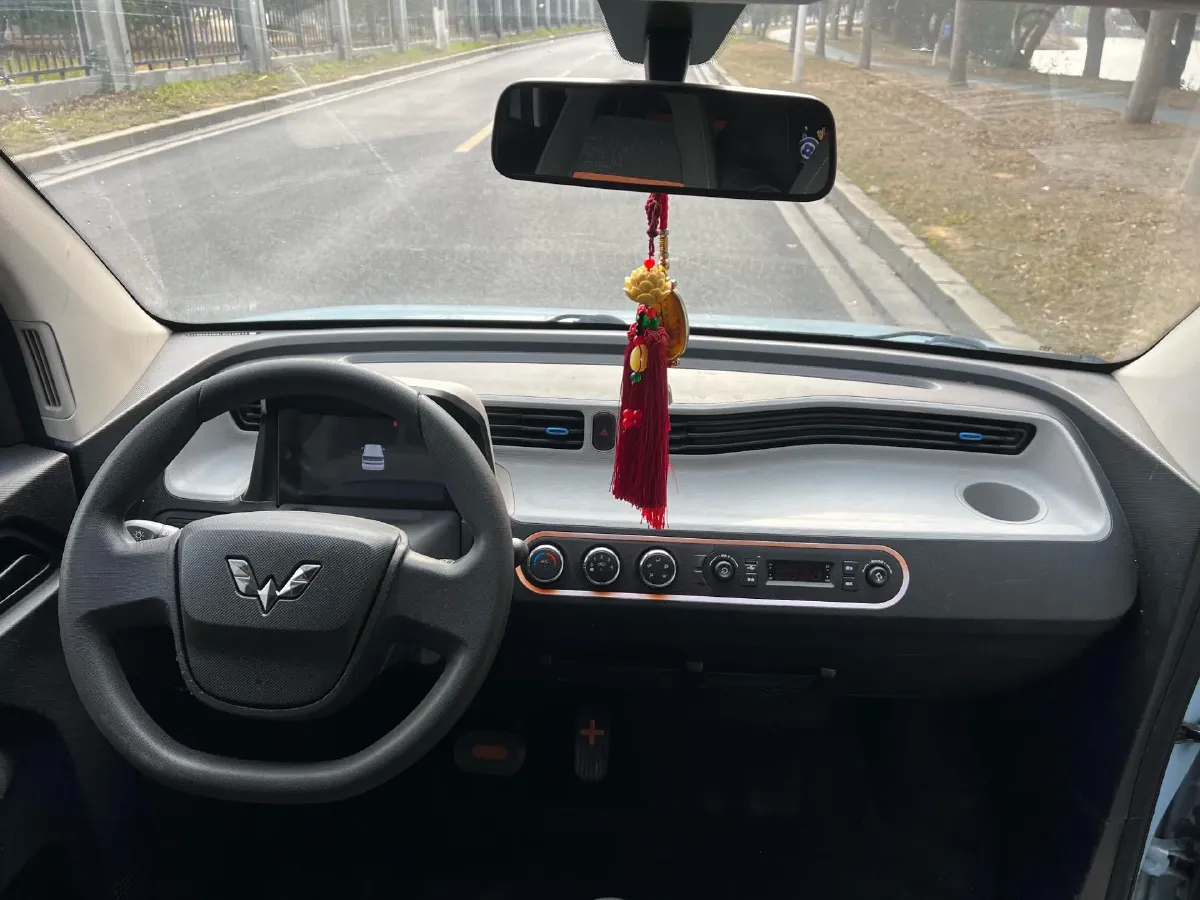2020 WuLing HongGuang MINI EV BEV 9.3KWH,autocango,china used car exporter,china ev exporter,chinese used car exporter,chinese used ev exporter