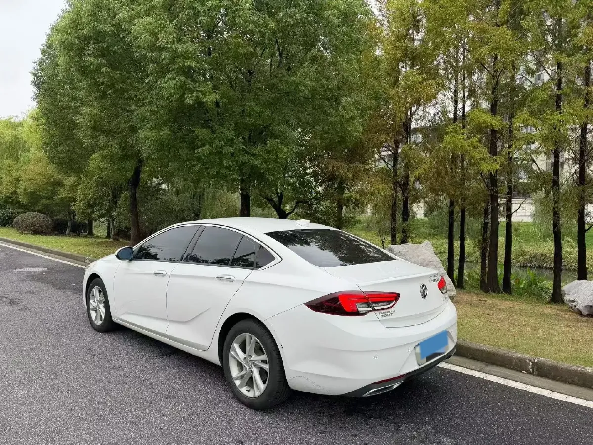 2020 Buick Regal 1.5T 169HP L4 9AT,autocango,china used car exporter,china ev exporter,chinese used car exporter,chinese used ev exporter