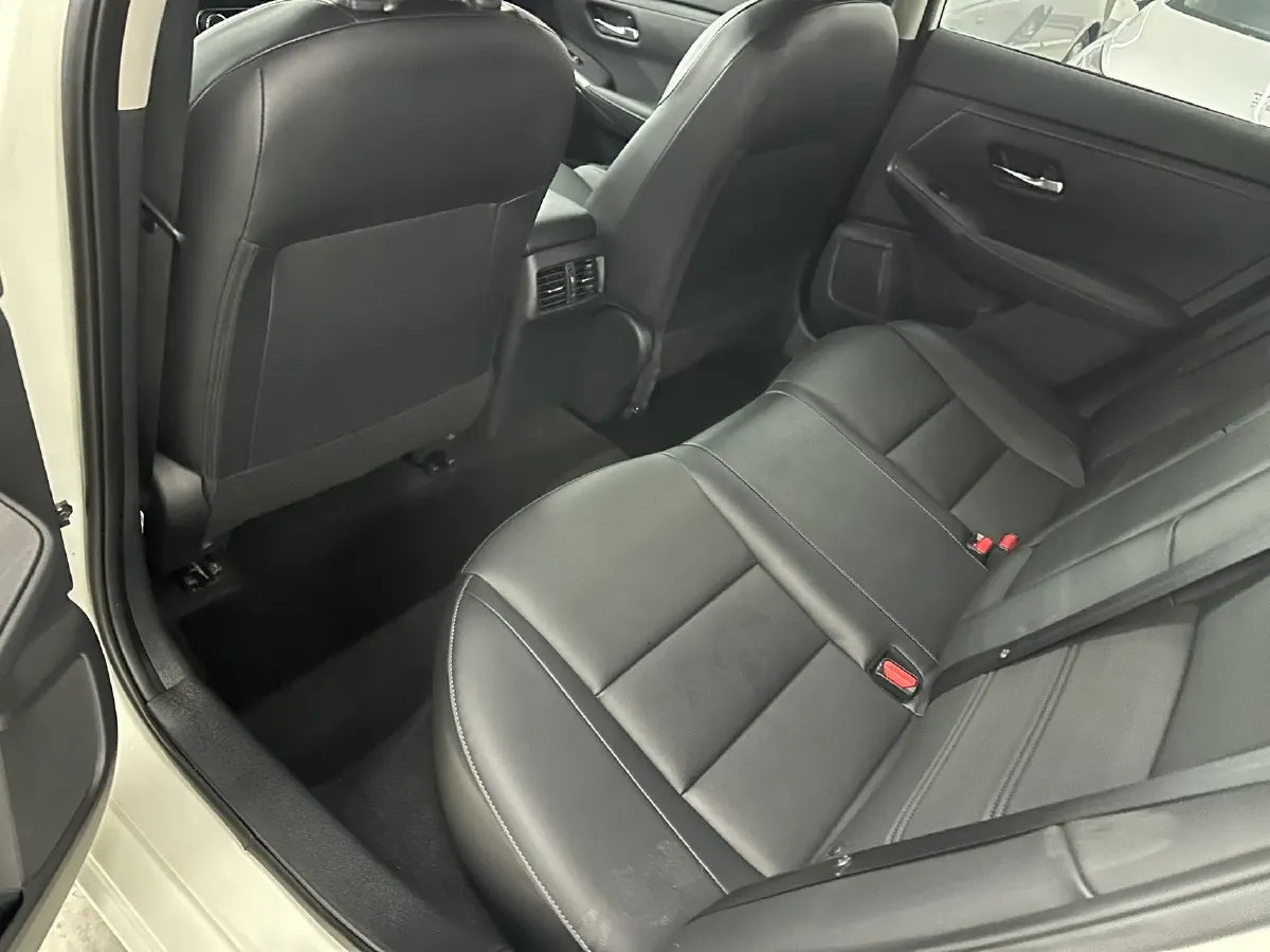 2022 Nissan Sylphy 1.6L 135HP L4 CVT,autocango,china used car exporter,china ev exporter,chinese used car exporter,chinese used ev exporter