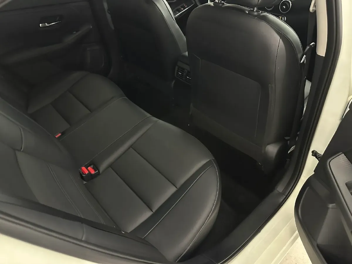 2022 Nissan Sylphy 1.6L 135HP L4 CVT,autocango,china used car exporter,china ev exporter,chinese used car exporter,chinese used ev exporter