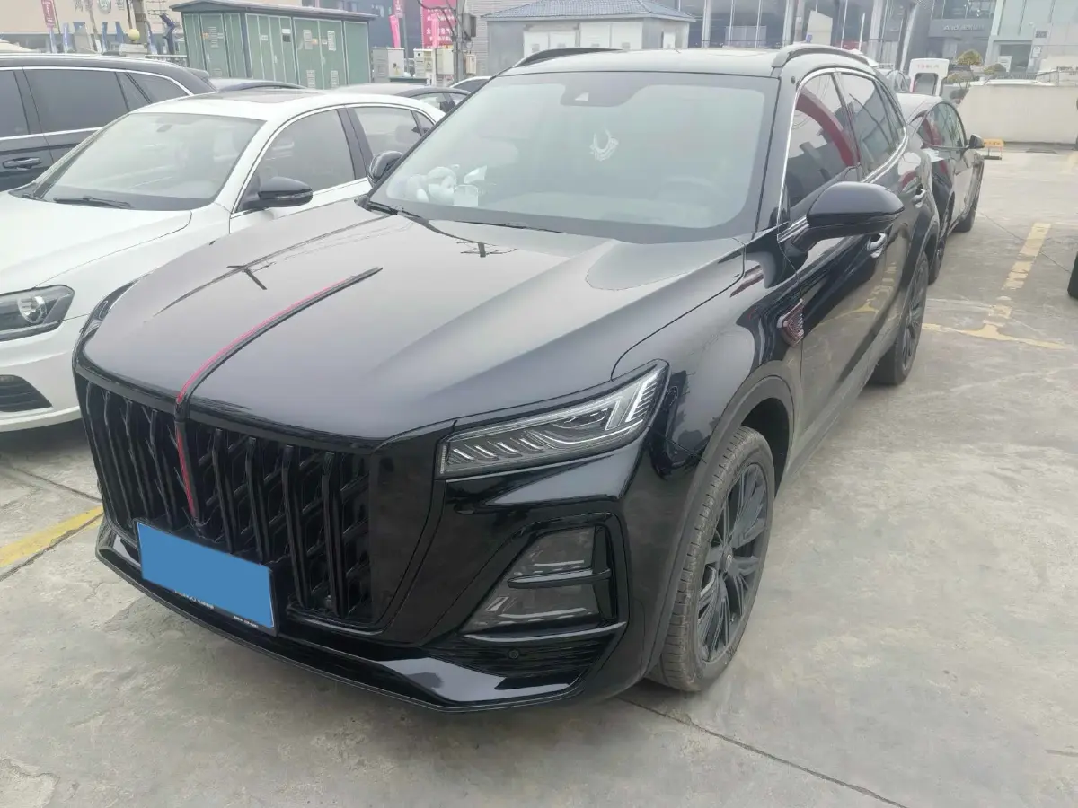 2025 HongQi HS5 2.0T 252HP L4 8AT