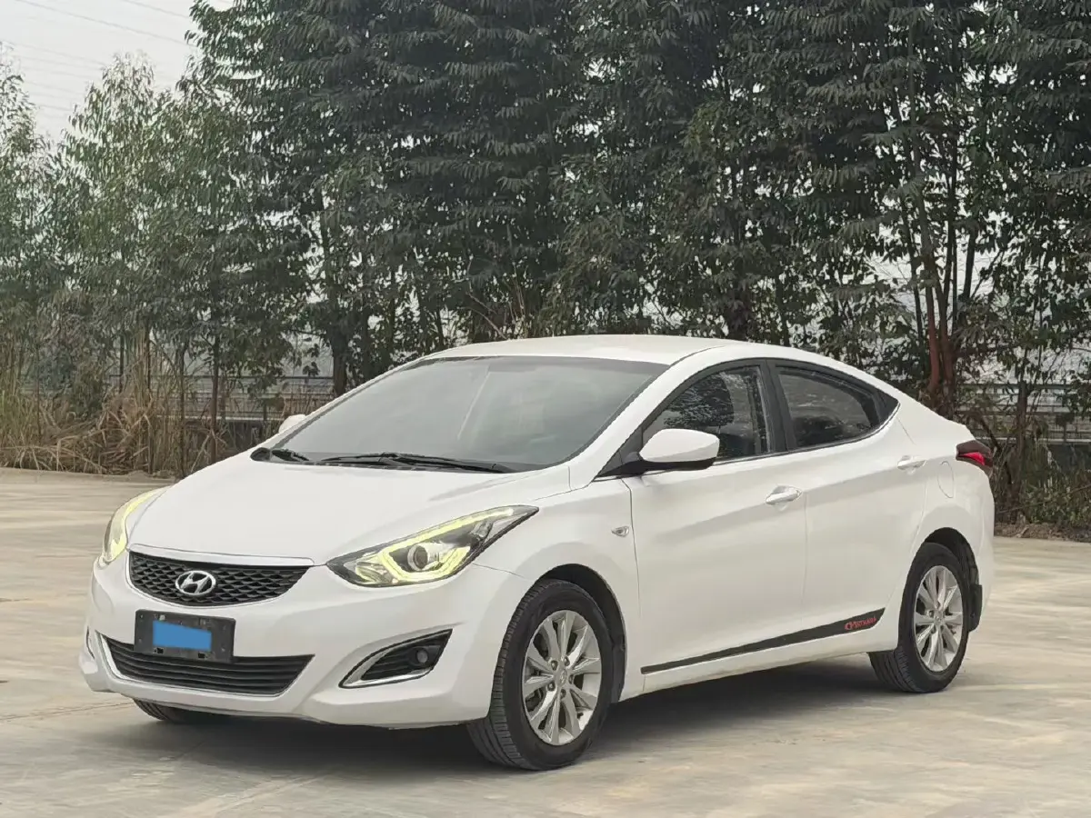2016 Hyundai Elantra 1.6L 128HP L4 6AT