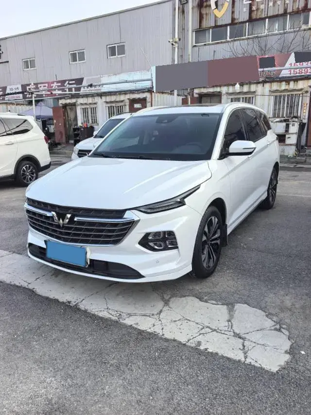 2022 WuLing KaiJie 1.5T 177HP L4 CVT