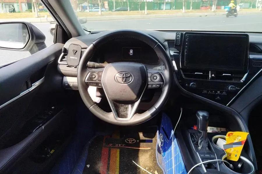 2021 Toyota Camry 2.5L 209HP L4 8AT,autocango,china used car exporter,china ev exporter,chinese used car exporter,chinese used ev exporter