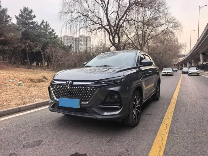 2024 ChangAn X7 PLUS 1.5T 188HP L4 7DCT,autocango,china used car exporter,china ev exporter,chinese used car exporter,chinese used ev exporter