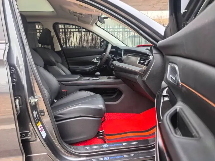 2024 ChangAn X7 PLUS 1.5T 188HP L4 7DCT,autocango,china used car exporter,china ev exporter,chinese used car exporter,chinese used ev exporter