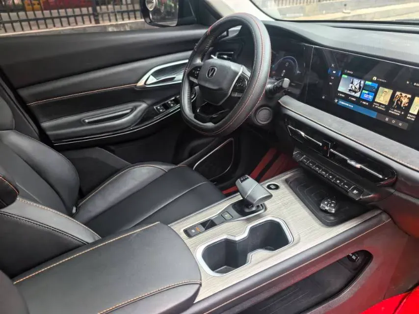 2024 ChangAn X7 PLUS 1.5T 188HP L4 7DCT,autocango,china used car exporter,china ev exporter,chinese used car exporter,chinese used ev exporter