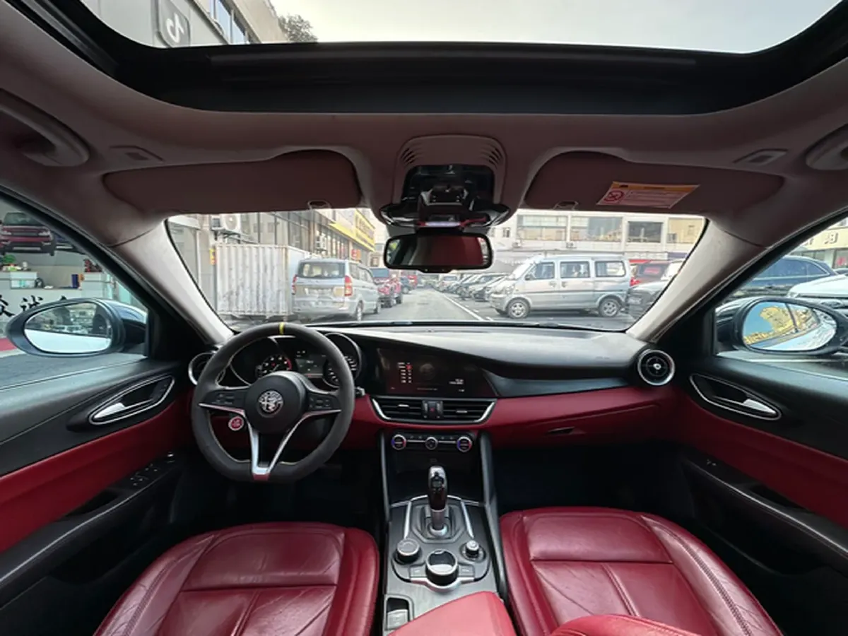 2017 Toyota Highlander 2.0T 220HP L4 6AT,autocango,china used car exporter,china ev exporter,chinese used car exporter,chinese used ev exporter