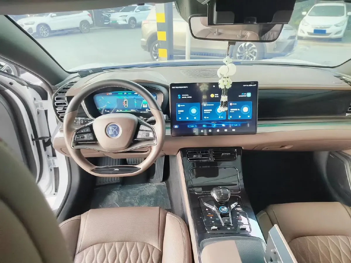 2023 BYD Han BEV 72KWH,autocango,china used car exporter,china ev exporter,chinese used car exporter,chinese used ev exporter